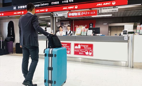 shipping suitcases internationally without carrying them at airport
